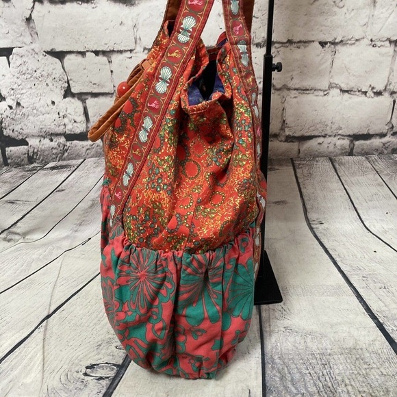 LOOP Boho‎ Beach Bag Lobster Seashell Floral Vacation Festival Style Bold Bright - Picture 4 of 15